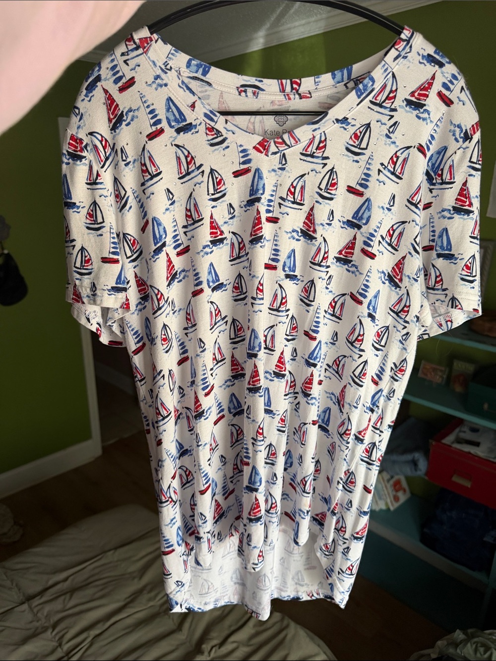 Women’s White Sailboat Print V-Neck Short Sleeve Tee
